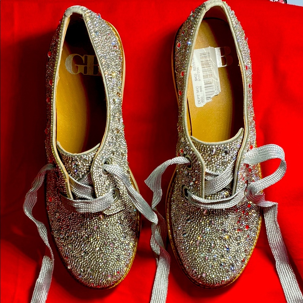 Gianni Bini Silver Glitter  brand new never worn.